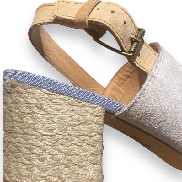 NWOT - TOMS | Poppy Chambray Block Heel Sandal | Birch & Blue | Size 9 - Picture 7 of 14